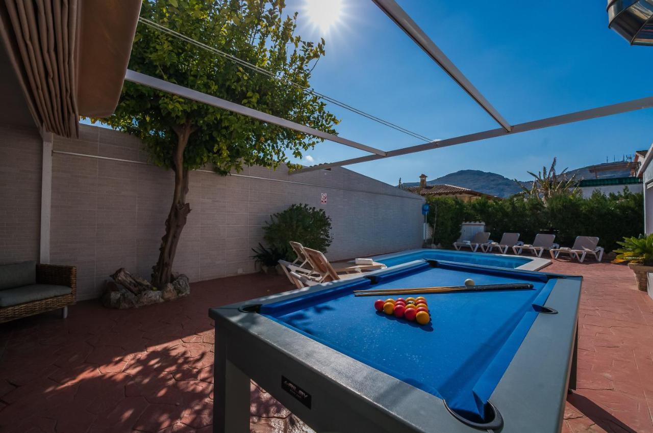Hébergement de vacances Fantastic Tucan, Pool Barbecue Ground Floor